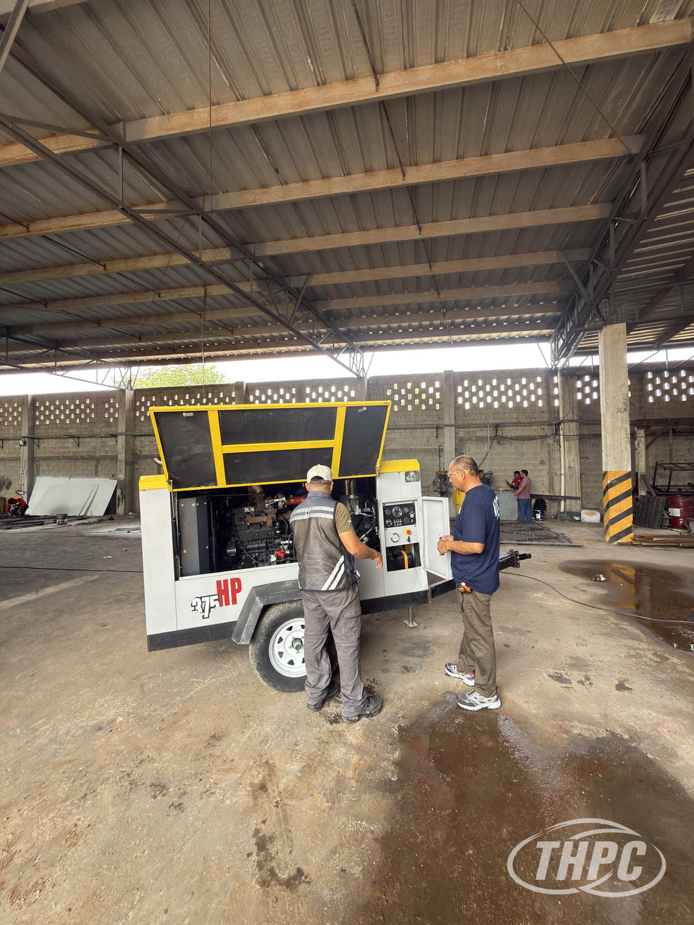 Entrega de compresor en el proyecto